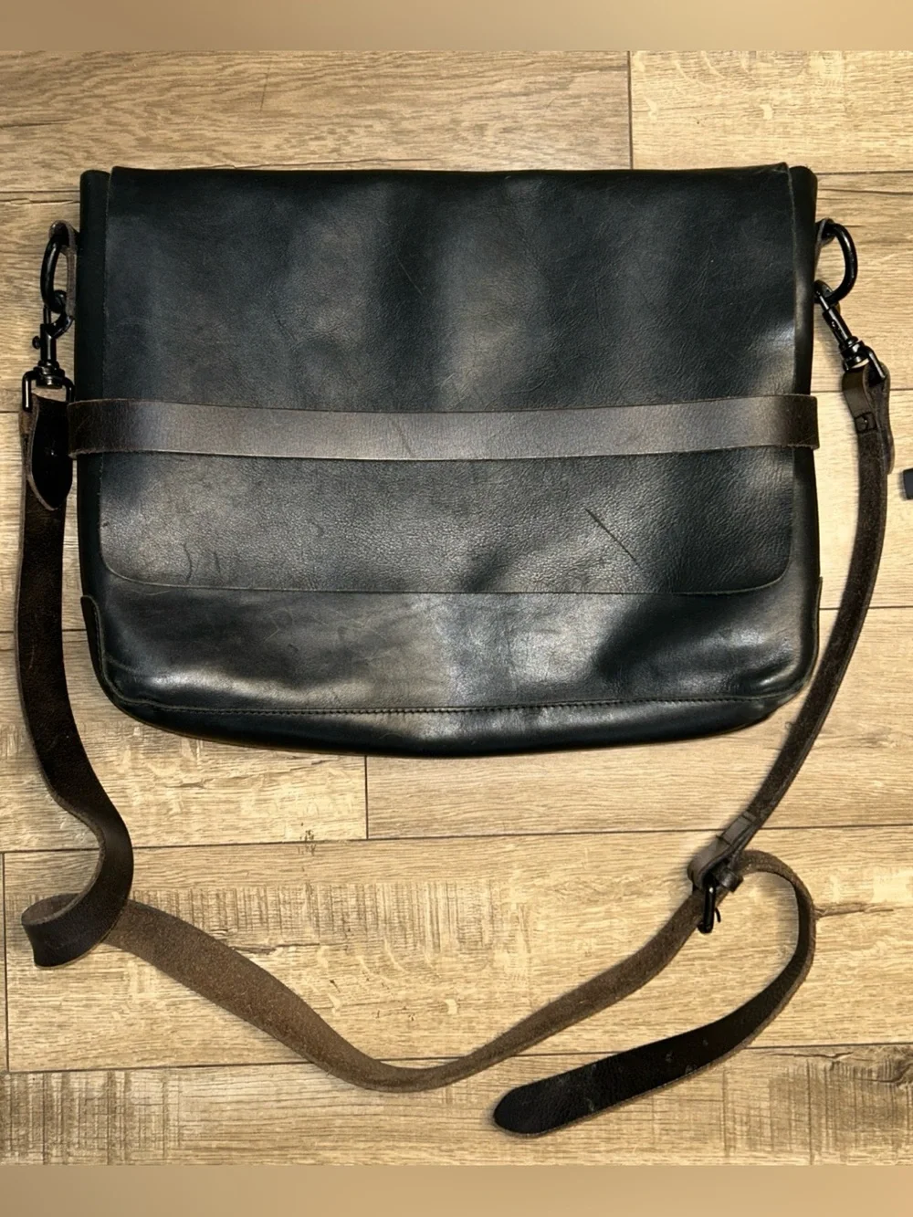Allsaints Messenger Storm Bag Black Distressed Leather Laptop Organizer Pockets
